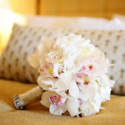 Букет невесты из орхидей