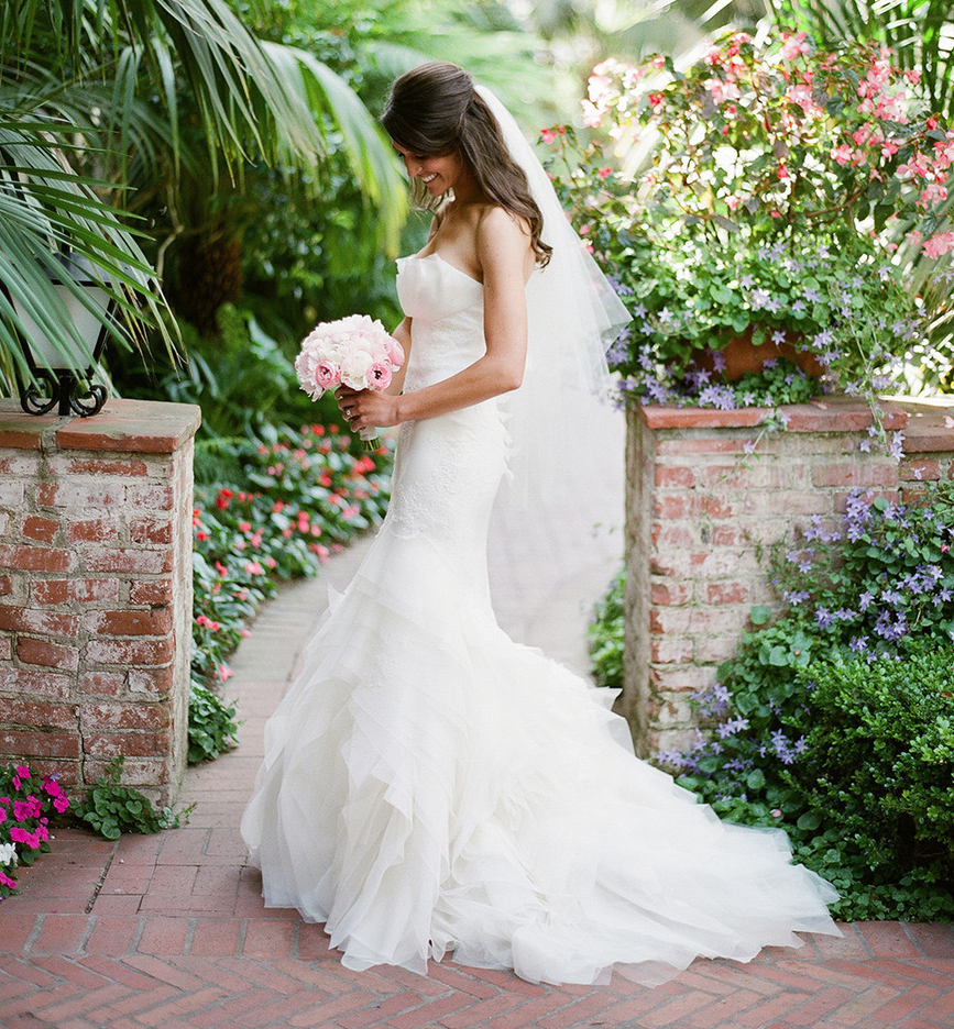 Кружевное свадебное платье русалка с фатой