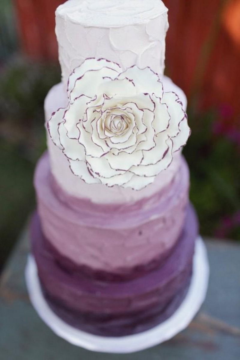 Фиолетовый свадебный торт