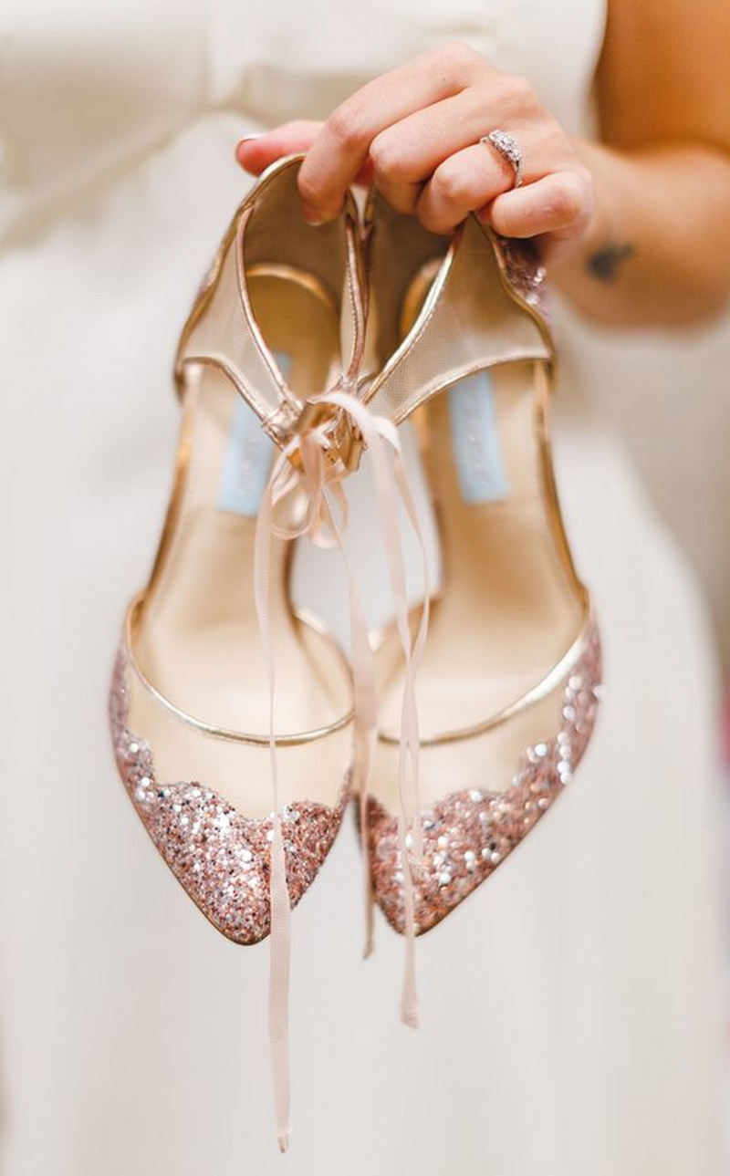 Туфли на свадьбу в золотом цвете